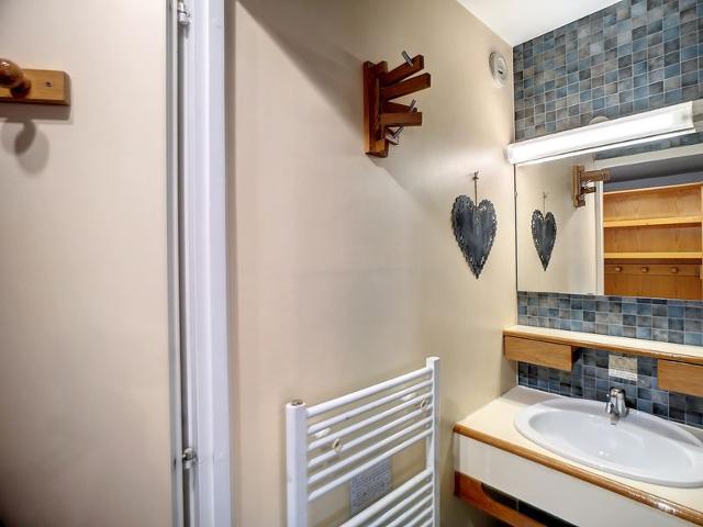 Charming 2-Room Apartment Ski-In/Ski-Out in Les Menuires - Carlines II 25B FR-1-178-36 - Les Menuires Bruyères