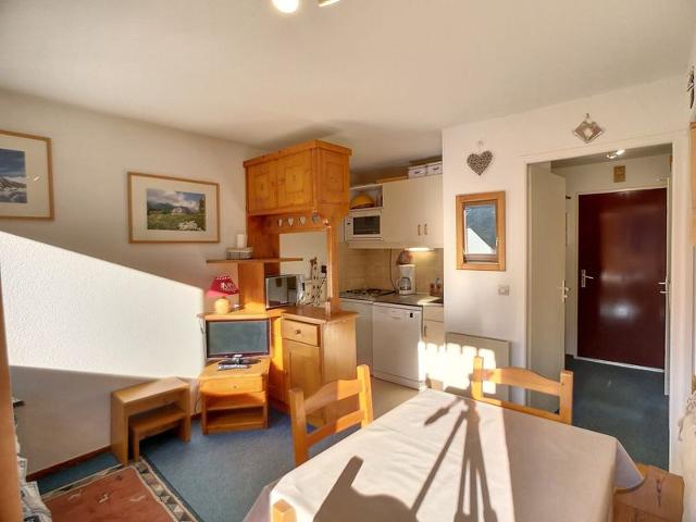 Charming 2-Room Apartment Ski-In/Ski-Out in Les Menuires - Carlines II 25B FR-1-178-36 - Les Menuires Bruyères