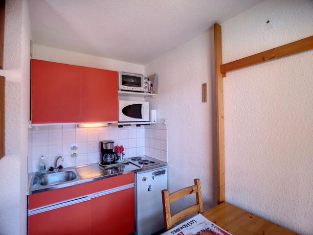 Ski-in/Ski-out Studio for 3 in Les Menuires - Balcony, Great Location FR-1-178-40 - Les Menuires Bruyères