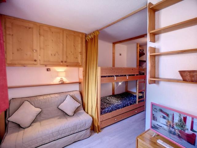Ski-in/Ski-out Studio for 3 in Les Menuires - Balcony, Great Location FR-1-178-40 - Les Menuires Bruyères
