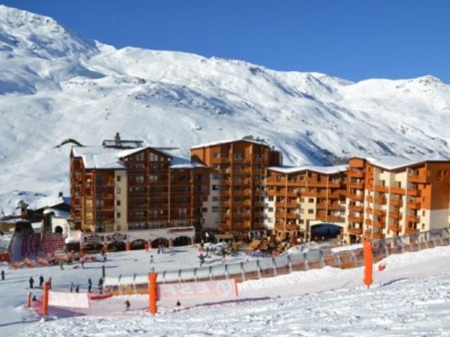 Ski-in/Ski-out Studio Cabine for 4 with South-Facing Balcony in Les Menuires FR-1-178-41 - Les Menuires Bruyères