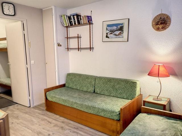 Ski-In/Ski-Out Studio in Les Menuires - Sleeps 4, Mountain View, Fully Equipped Kitchen FR-1-178-53 - Les Menuires Reberty 1850