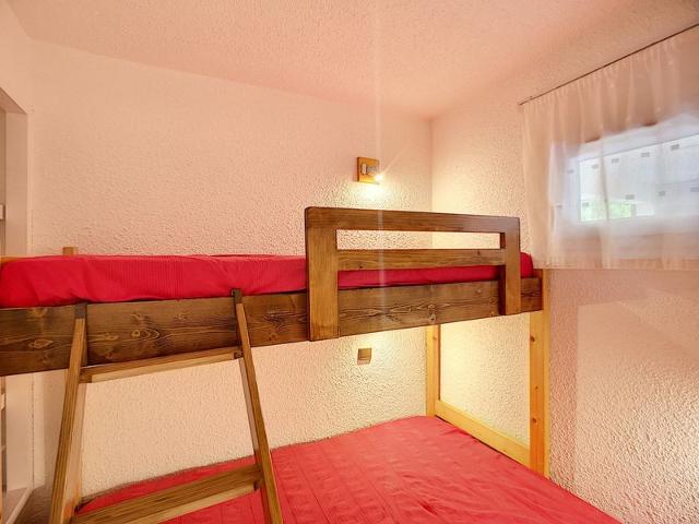 Cozy 2-Room Apt for 5, South-West Exposure, Renovated, Ski-in/Ski-Out, Free WiFi - Les Menuires FR-1-178-70 - Les Menuires Reberty 1850