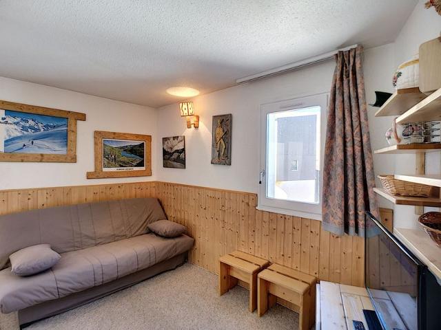 Les Menuires: 2 rooms, 6 ppl, south balcony, wifi, pets, parking FR-1-178-75 - Les Menuires Reberty 1850