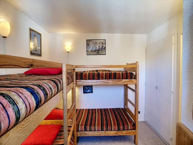 Les Menuires: 2 rooms, 6 ppl, south balcony, wifi, pets, parking FR-1-178-75 - Les Menuires Reberty 1850