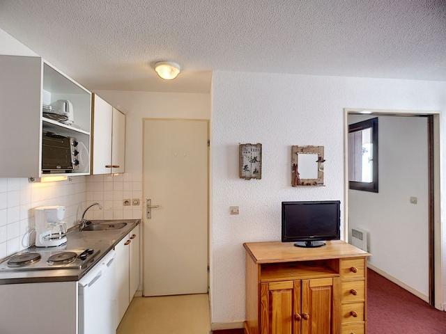 2-room apartment for 4 people at the foot of the slopes with wifi FR-1-178-14 - Les Menuires Bruyères