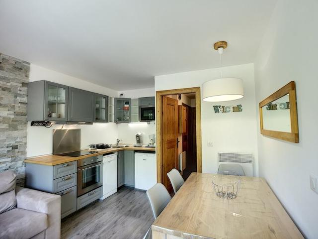 Les Menuires: 1BR+Mountain Nook, 4 ppl, Balcony, Free Parking, Ski-In/Ski-Out FR-1-178-30 - Les Menuires Bruyères