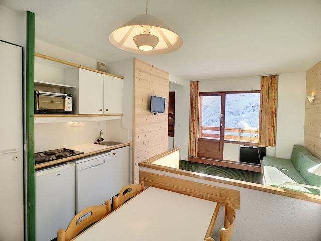 3 rooms 4 ppl, ski-in/ski-out, balcony, parking, near shops FR-1-178-61 - Les Menuires Reberty 2000