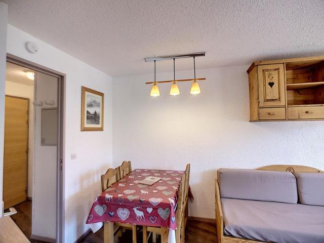 Charming Renovated 1-Bedroom Apartment, Ski-in/Ski-out, South-Facing Balcony - Les Menuires FR-1-178-133 - Les Menuires Reberty 1850
