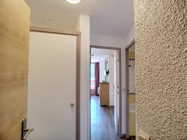 Charming Renovated 1-Bedroom Apartment, Ski-in/Ski-out, South-Facing Balcony - Les Menuires FR-1-178-133 - Les Menuires Reberty 1850