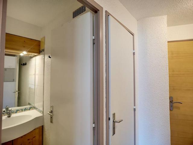 Charming Renovated 1-Bedroom Apartment, Ski-in/Ski-out, South-Facing Balcony - Les Menuires FR-1-178-133 - Les Menuires Reberty 1850