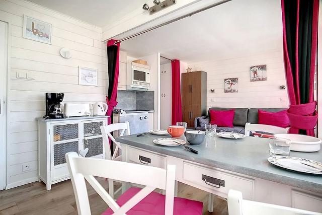 travelski home choice - Apartements LES LAUZES - Les Menuires Croisette