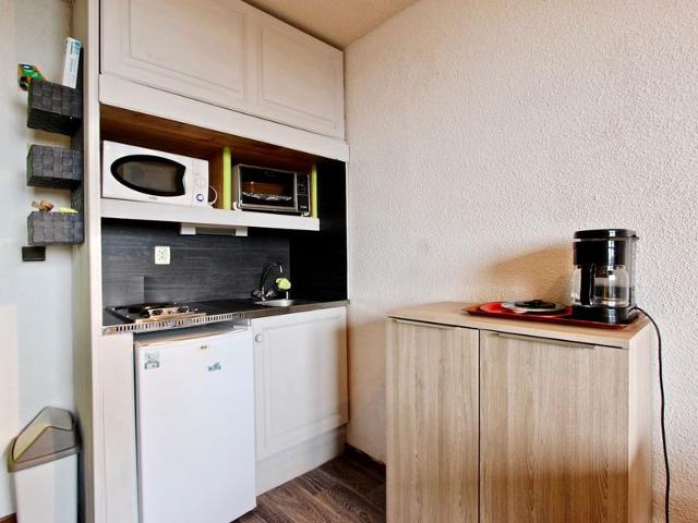Bright renovated studio, balcony, pets welcome FR-1-340-154 - Chamrousse