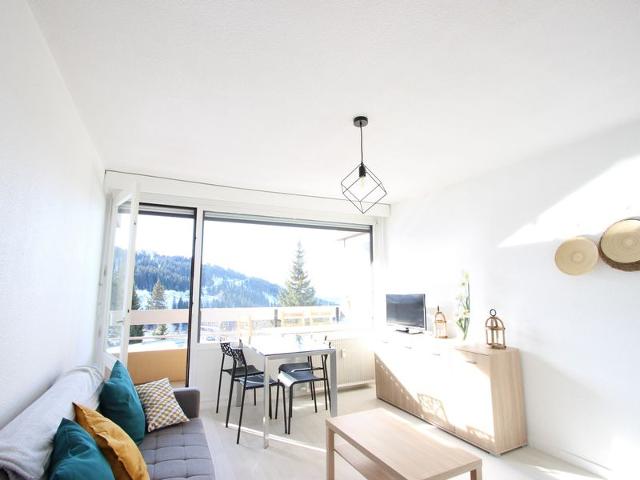 Studio Cabine Sud avec Balcon, Proche Pistes et Commerces, Chamrousse 1650 FR-1-340-108 - Chamrousse