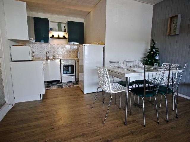 Bright 2-room apartment, 6 pax, balcony, washer, parking FR-1-340-84 - Chamrousse