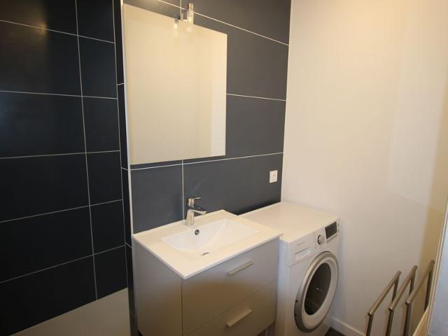 Bright 2-room apartment, 6 pax, balcony, washer, parking FR-1-340-84 - Chamrousse