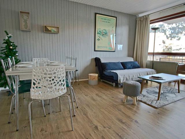 Bright 2-room apartment, 6 pax, balcony, washer, parking FR-1-340-84 - Chamrousse