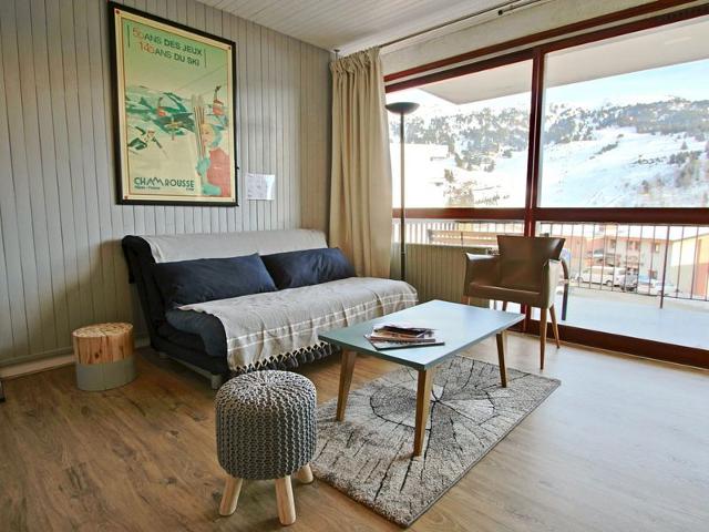 Bright 2-room apartment, 6 pax, balcony, washer, parking FR-1-340-84 - Chamrousse