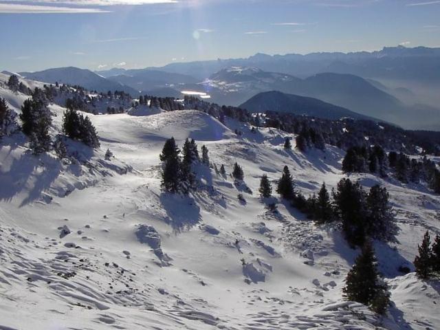 Studio for 3/4 with covered parking in Chamrousse FR-1-340-111 - Chamrousse