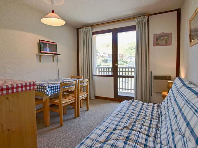 Studio for 3/4 with covered parking in Chamrousse FR-1-340-111 - Chamrousse