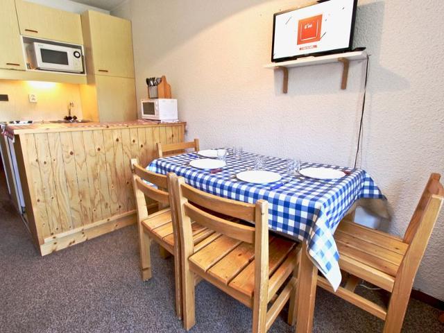 Studio for 3/4 with covered parking in Chamrousse FR-1-340-111 - Chamrousse
