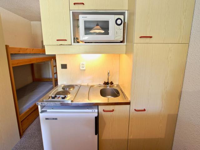 Studio for 3/4 with covered parking in Chamrousse FR-1-340-111 - Chamrousse