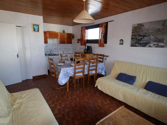 Cozy Apartment, 2 Rooms, Sleeps 6, Balcony, Pet-Friendly, Chamrousse 1650 FR-1-340-101 - Chamrousse