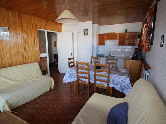 Cozy Apartment, 2 Rooms, Sleeps 6, Balcony, Pet-Friendly, Chamrousse 1650 FR-1-340-101 - Chamrousse