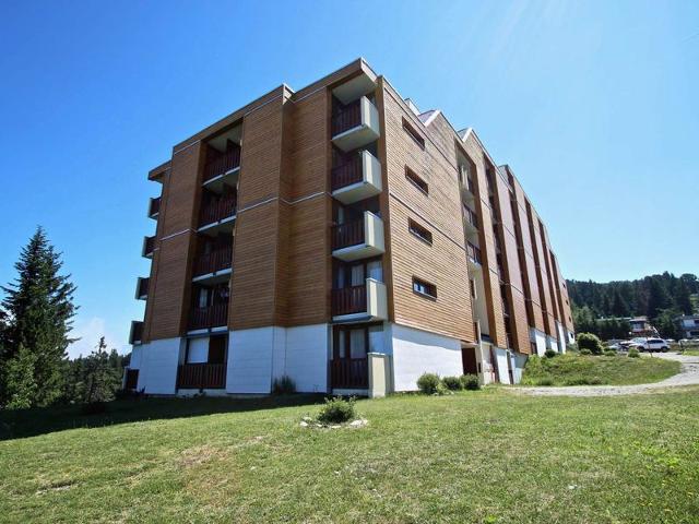 Cozy Studio for 3, Ski-In/Ski-Out, Balcony, Pet-Friendly, Ski Locker FR-1-340-124 - Chamrousse