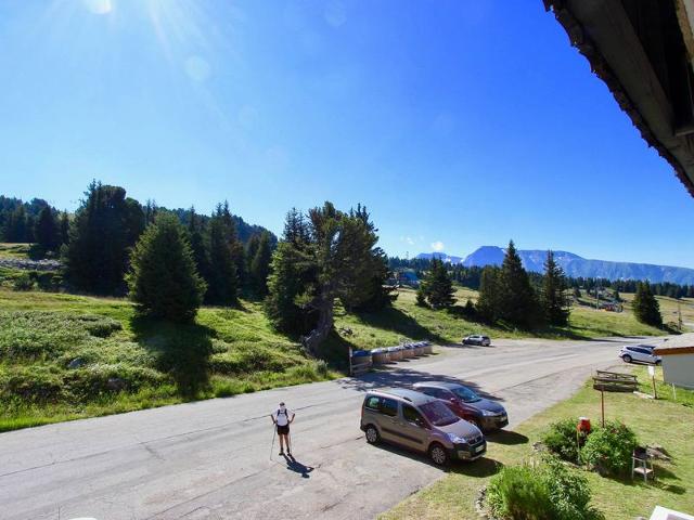 Cozy Studio for 4, Well-Equipped, Ski-in/Ski-out Location FR-1-340-99 - Chamrousse