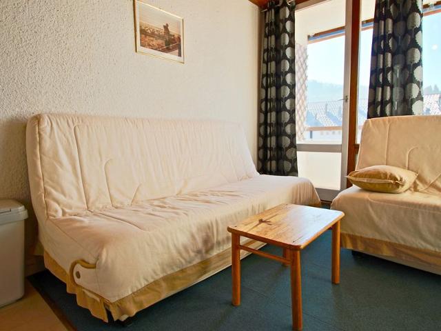South-facing studio with balcony, near slopes and shops FR-1-340-159 - Chamrousse