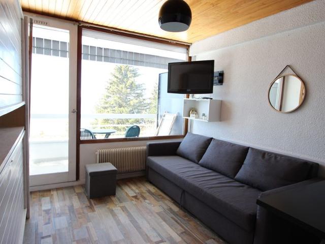Ideal Studio for 3 Near Slopes, Shops – Ground Floor, West-Facing FR-1-340-6 - Chamrousse