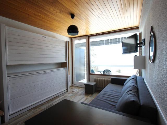 Ideal Studio for 3 Near Slopes, Shops – Ground Floor, West-Facing FR-1-340-6 - Chamrousse