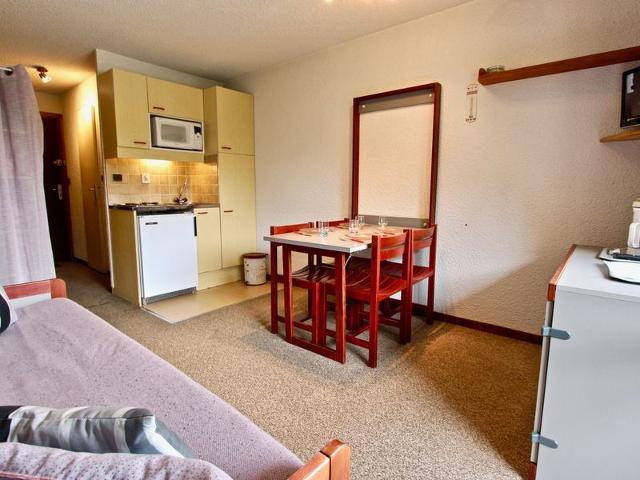Studio with balcony and covered parking in Chamrousse FR-1-340-146 - Chamrousse