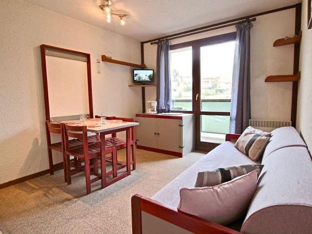 Studio with balcony and covered parking in Chamrousse FR-1-340-146 - Chamrousse
