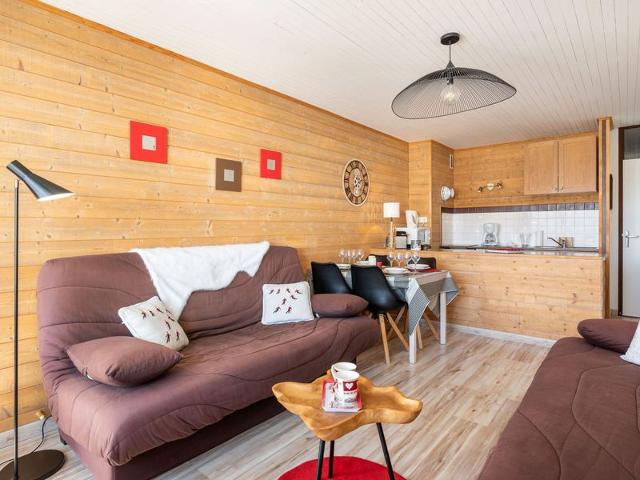 Charming 3-Star Mountain Studio, Center of Chamrousse, Close to Slopes FR-1-340-160 - Chamrousse