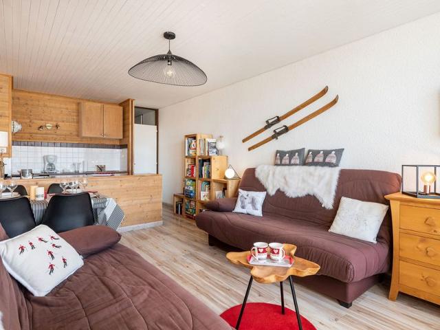 Charming 3-Star Mountain Studio, Center of Chamrousse, Close to Slopes FR-1-340-160 - Chamrousse