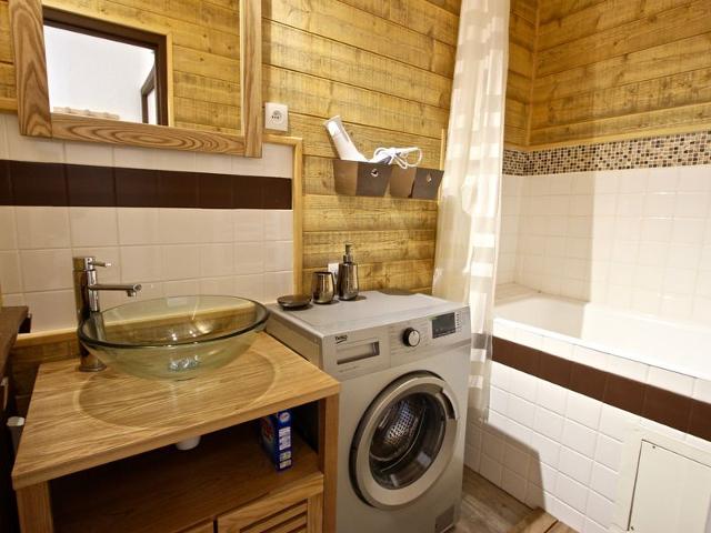 Charming 3-Star Mountain Studio, Center of Chamrousse, Close to Slopes FR-1-340-160 - Chamrousse
