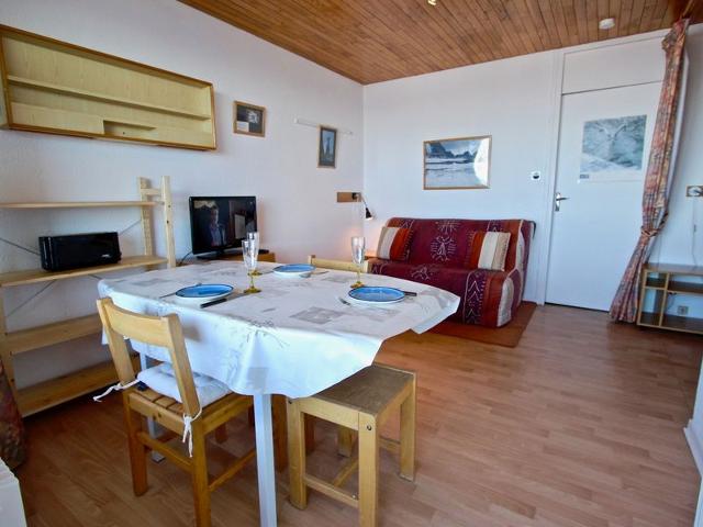Spacious studio for 2 near slopes in Chamrousse with balcony FR-1-340-18 - Chamrousse
