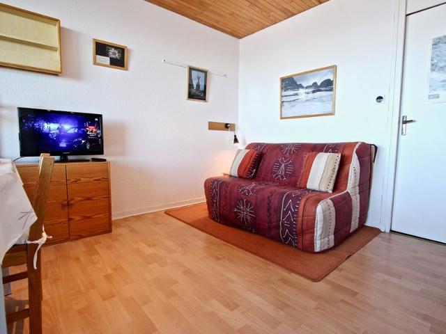 Spacious studio for 2 near slopes in Chamrousse with balcony FR-1-340-18 - Chamrousse
