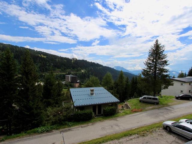 Spacious 2BR Apartment with Cabin, South-Facing Balcony, and Pet-Friendly in Chamrousse FR-1-340-133 - Chamrousse