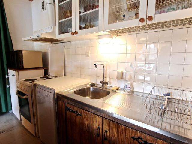 Spacious 2BR Apartment with Cabin, South-Facing Balcony, and Pet-Friendly in Chamrousse FR-1-340-133 - Chamrousse