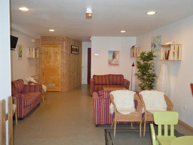 Cozy studio for 4 on the slopes with WiFi in Montgenèvre FR-1-266-85 - Montgenèvre